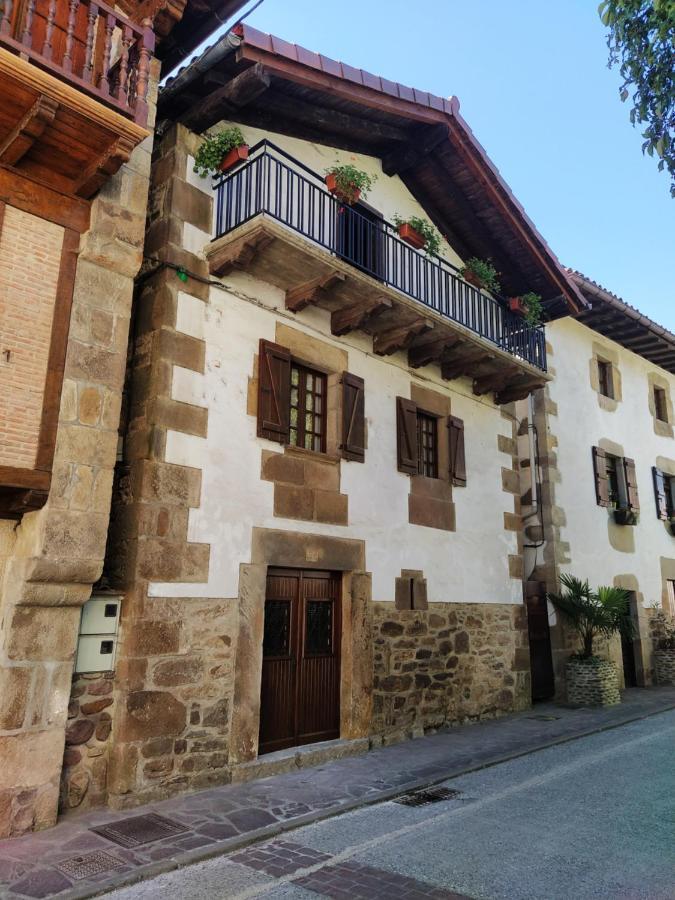 Mizkerrenea Villa Ituren Екстериор снимка